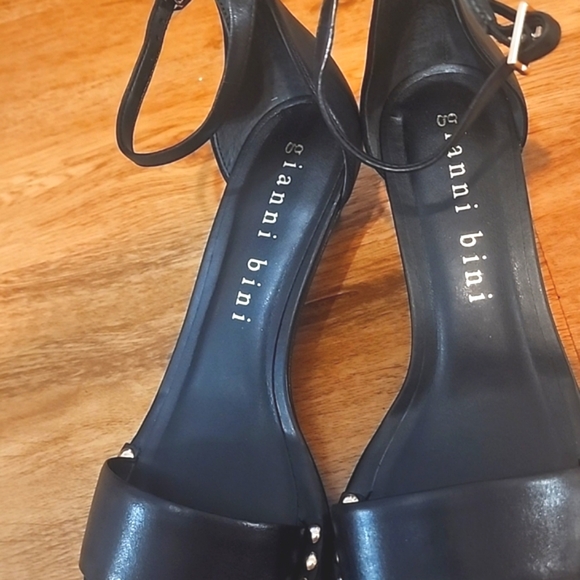 Gianni Bini NWOT - Picture 7 of 8